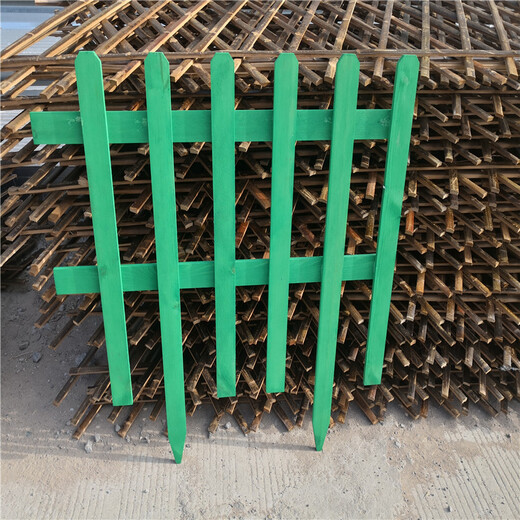 海口竹篱笆厂家定制碳化木制防腐木竹篱笆竹子护栏