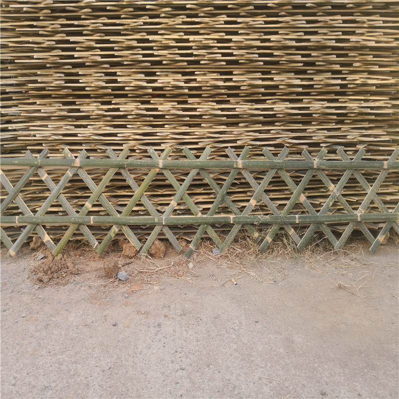 武夷山室外篱笆仿木栏杆护栏竹篱笆竹子护栏