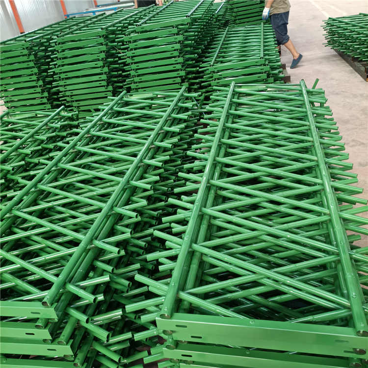 郴州竹片栅栏定制碳化木制防腐木竹篱笆竹子护栏
