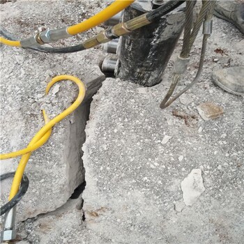 采石场开采岩石液压分裂棒打石机器能用多久