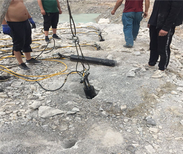 贵溪市地基开挖遇到坚硬石头180液压棒图片4