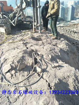 挖地基石头分解产量高的破石方法