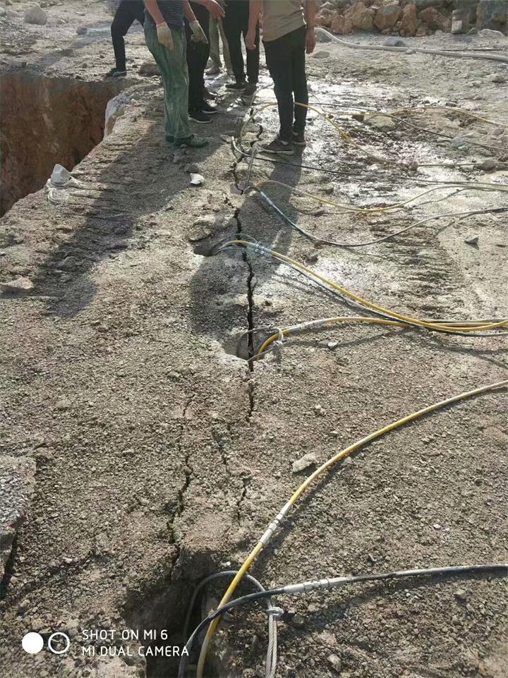 黑龙江牡丹江城市建设石方劈裂机