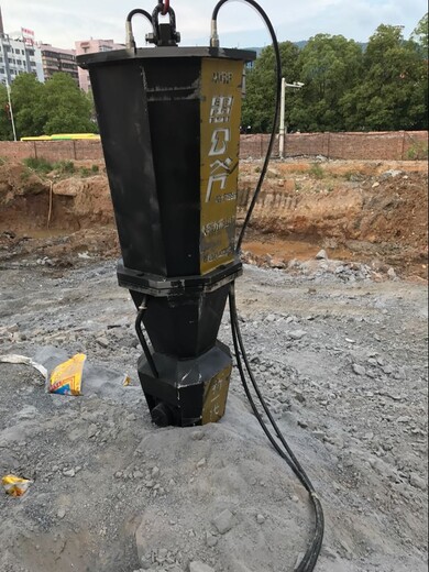 萍乡市爆石机石材机劈裂器加工范围