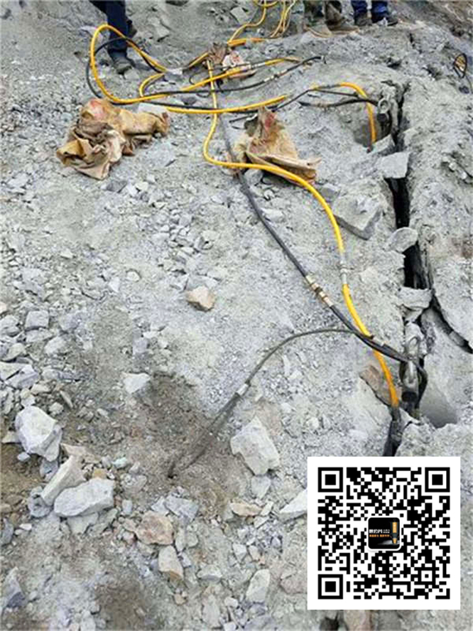 贵州铜仁修路破除硬石头不能放炮裂石机本地破石机械