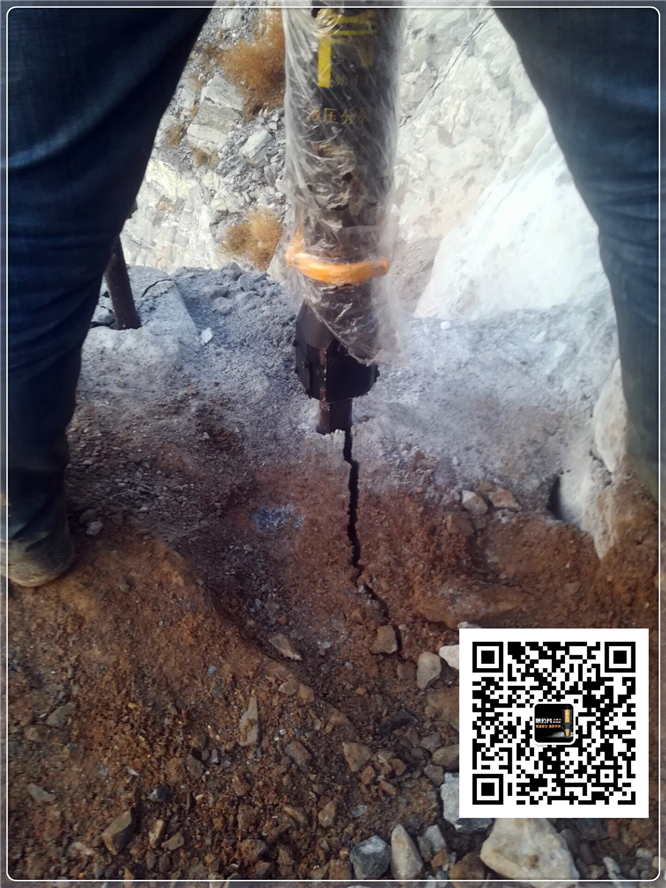 商洛市矿洞开挖石头劈石机储能配置