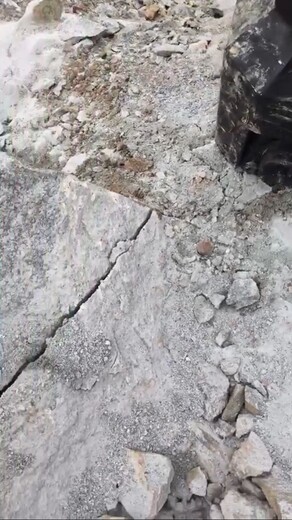 达州土石方基坑基础开挖劈裂机
