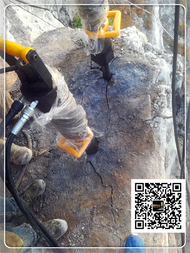 安康岩石基础开挖劈裂棒大型液压劈裂机视频