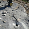 開挖器破碎巖石采石場