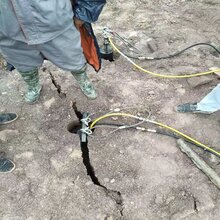 矿山开采破碎岩石要用什么适合矿山开采吗图片