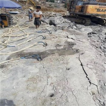 青島市石場遇到堅硬石頭怎么破碎大裂石機成本計算