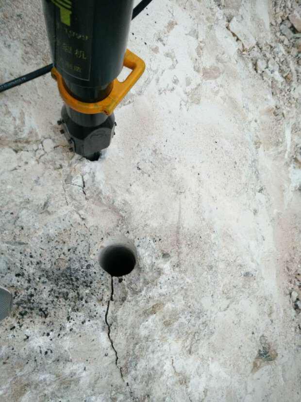江蘇連云港城市基坑開挖不能放炮電話