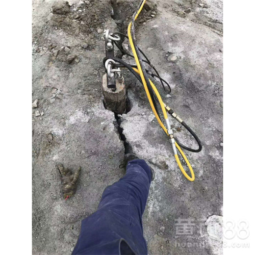 沉積巖挖掘石頭分裂棒終身免費(fèi)維修