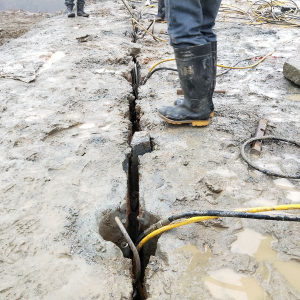 道路施工硬石開挖裂石機蚌埠市取代鉤子