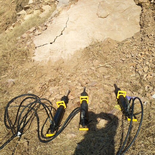 怀宁县基坑挖掘硅石劈石机