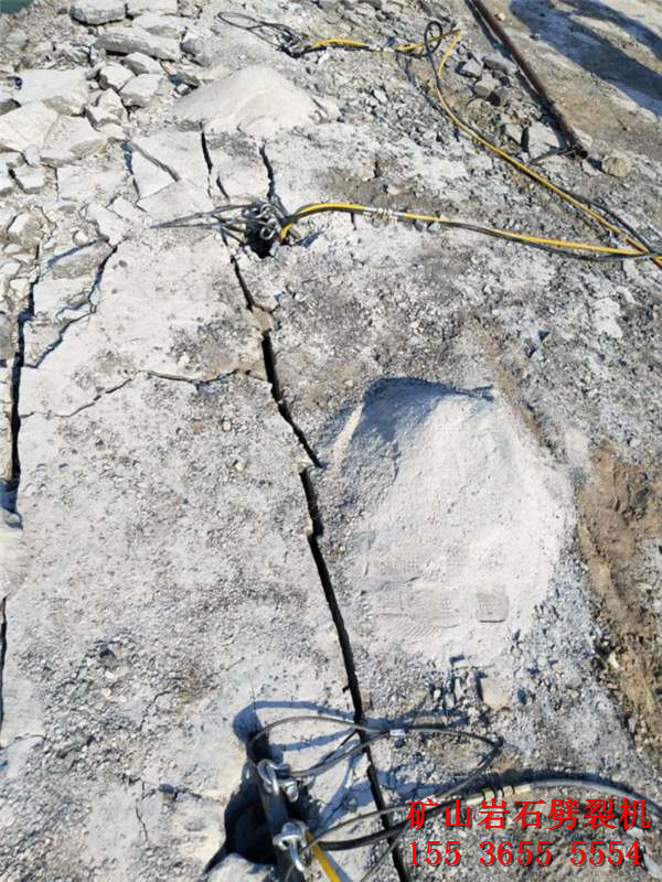 挖竖井有硬石头怎么破碎劈裂棒3年质保濮阳市型号规格
