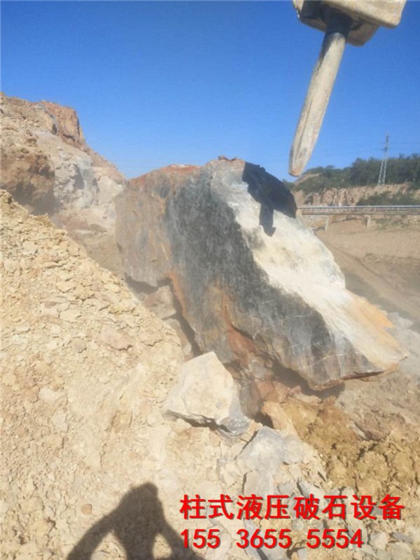 静态爆破石灰岩采石劈裂机资讯新疆一套多少钱