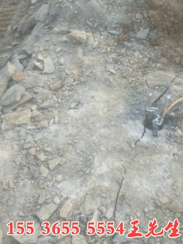 江西赣州花岗岩矿山开采破石机劈裂机--减少人工费用环保开采