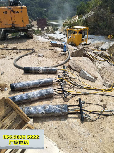 潜江河道扩建挖掘破碎硬石头的机器一客户评价