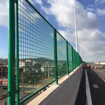 高速護(hù)欄公路鐵路防護(hù)柵欄