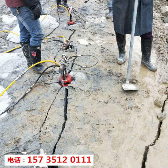 修路石頭太硬靜態(tài)巖石破裂機怎么破除常州市