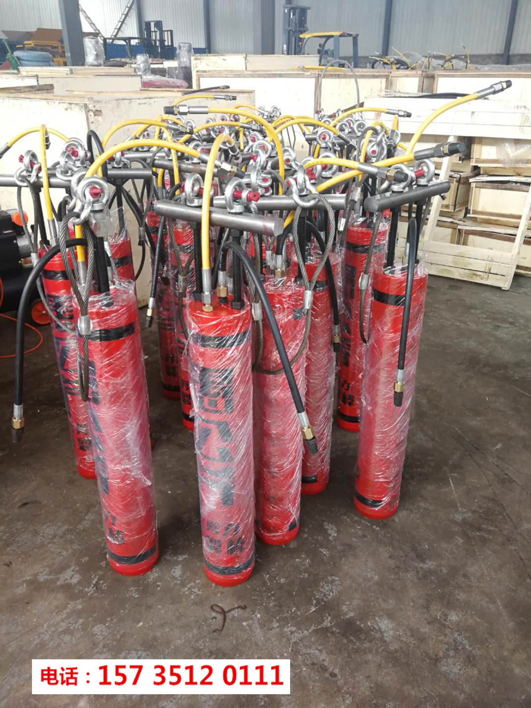 武隆挖機(jī)自帶巖石劈裂機(jī)破碎石頭