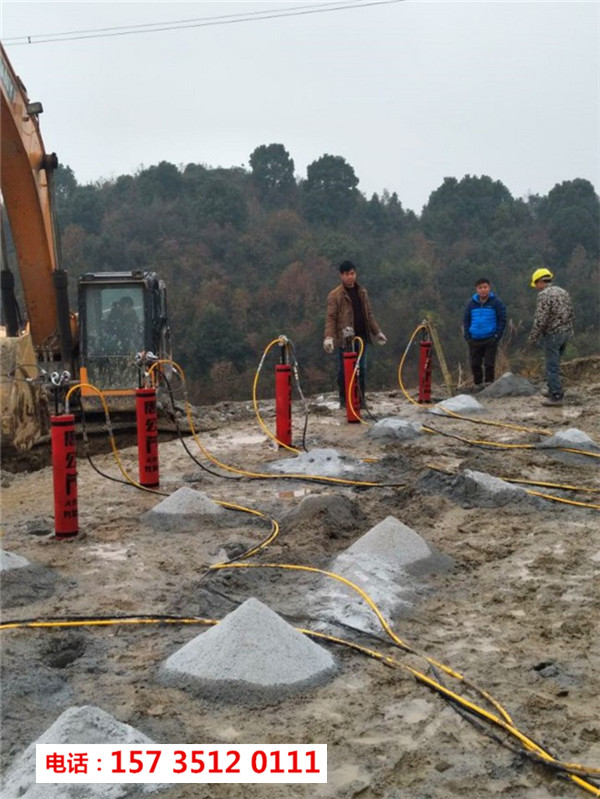 芜湖公路扩建破石头大型破裂机