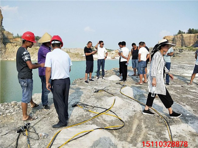 黄冈修路遇到破碎锤打不动的石头怎么破除资讯总代