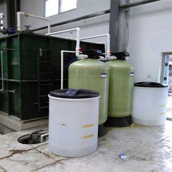 鶴壁哪里有賣1T/H智能軟化水設(shè)備自動(dòng)軟水過濾器工業(yè)軟水機(jī)鍋爐井水處理