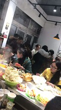 连云港万仕和回转火锅设备火锅传输带麻辣烫设备