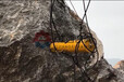 破裂机夜压劈石机取代膨胀剂开采石头方法采石场爆裂器双鸭山