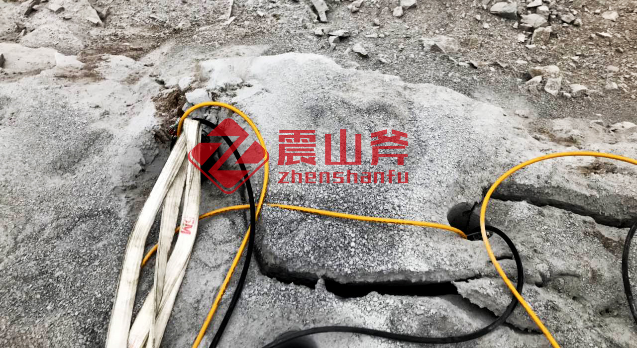 柴油型分裂機規(guī)格北京__江西震山斧