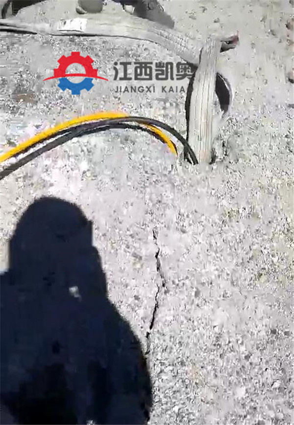 液压岩石劈裂机视频苏州