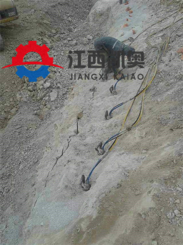 6500吨劈裂力挖机破石机价格供应四川泸州