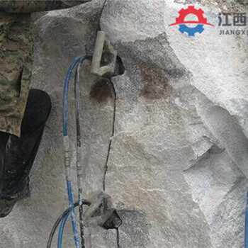 安康液壓劈裂機露天礦巖石小型手動劈裂機