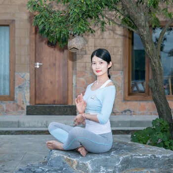 重庆瑜伽教练培训学校有哪些