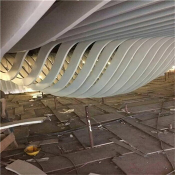 双曲面铝方通工程定制弧形铝方通厂家