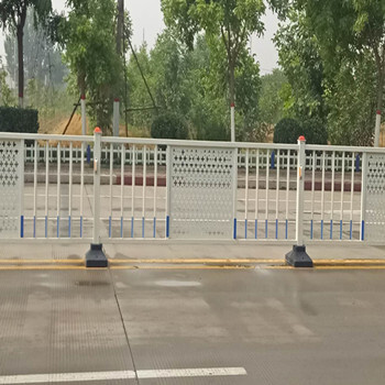 西秀公路隔離護欄公路防隔離撞護欄廠家