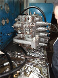 凉山卡特挖掘机维修厂液压泵维修图片3
