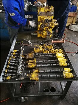 修理热线:仪陇县现代挖掘机维修发动机