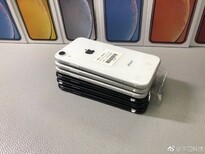 深圳二手手机货源，有锁iPhoneXR全新64G图片3