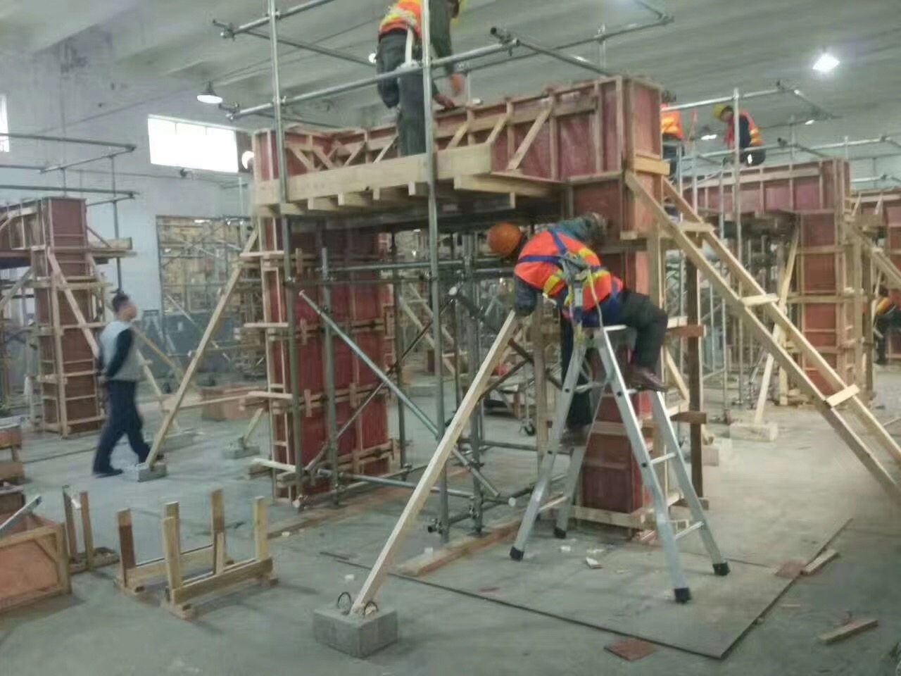 湘潭出国劳务外派国外企业复工后开始大量招聘建筑工普工