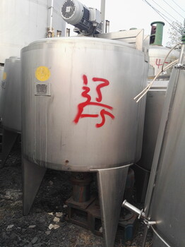 天津食品厂出售一批8成新1000L二手不锈钢乳化缸