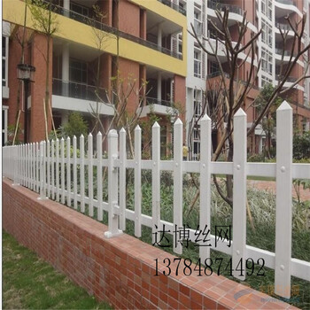 PVC塑鋼護(hù)欄花壇草坪圍欄園林綠化帶草坪護(hù)欄社區(qū)草坪護(hù)欄