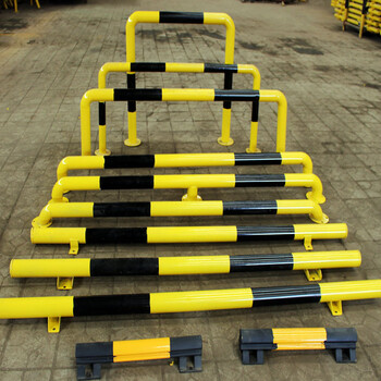 黄黑钢管挡车杆U型金属车轮定位器停车场车辆防撞栏杆