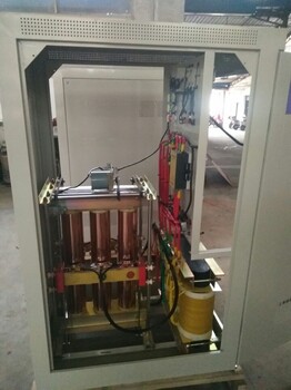 三相全自动补偿电力稳压器SBW-500KVA