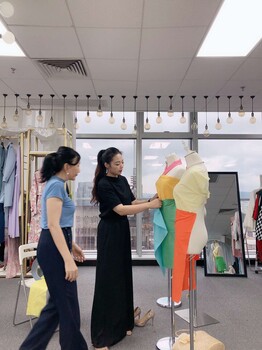 服裝色彩搭配課程培訓(xùn)，本月報(bào)名贈(zèng)送診斷實(shí)操工具