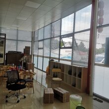 西藏拉萨办公遮光卷帘应办公卷帘成都遮光办公窗帘四川窗帘轨道厂图片