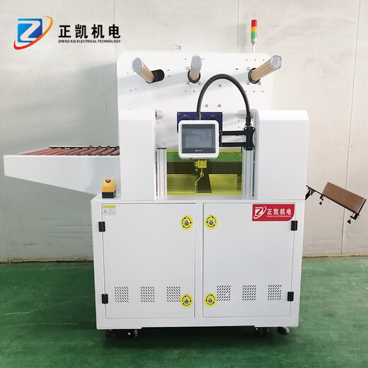 粘尘裁切机ZKNC-600采用PVC皮带传送亚克力覆膜裁切设备