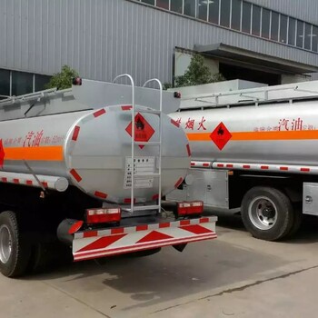 全新国五的5吨油罐车